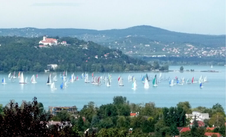 Balaton_kekszalag_1